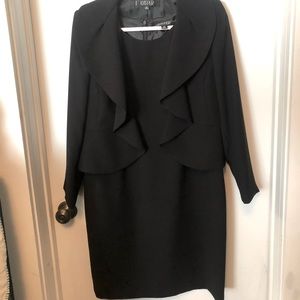 Sleeveless dress with jacket